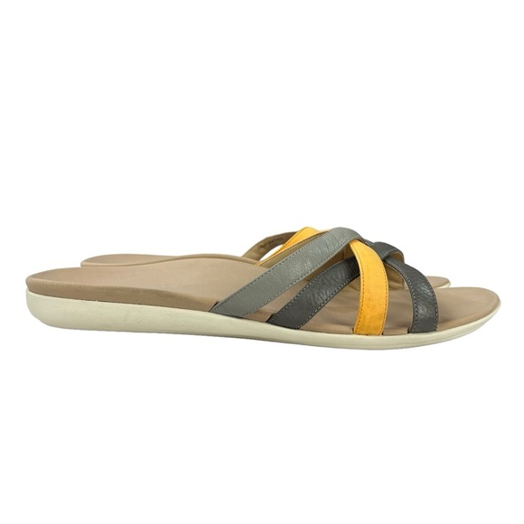 Vionic‎ Dava Leather Strappy Flats Sandals Womens Size 11M - Picture 1 of 11